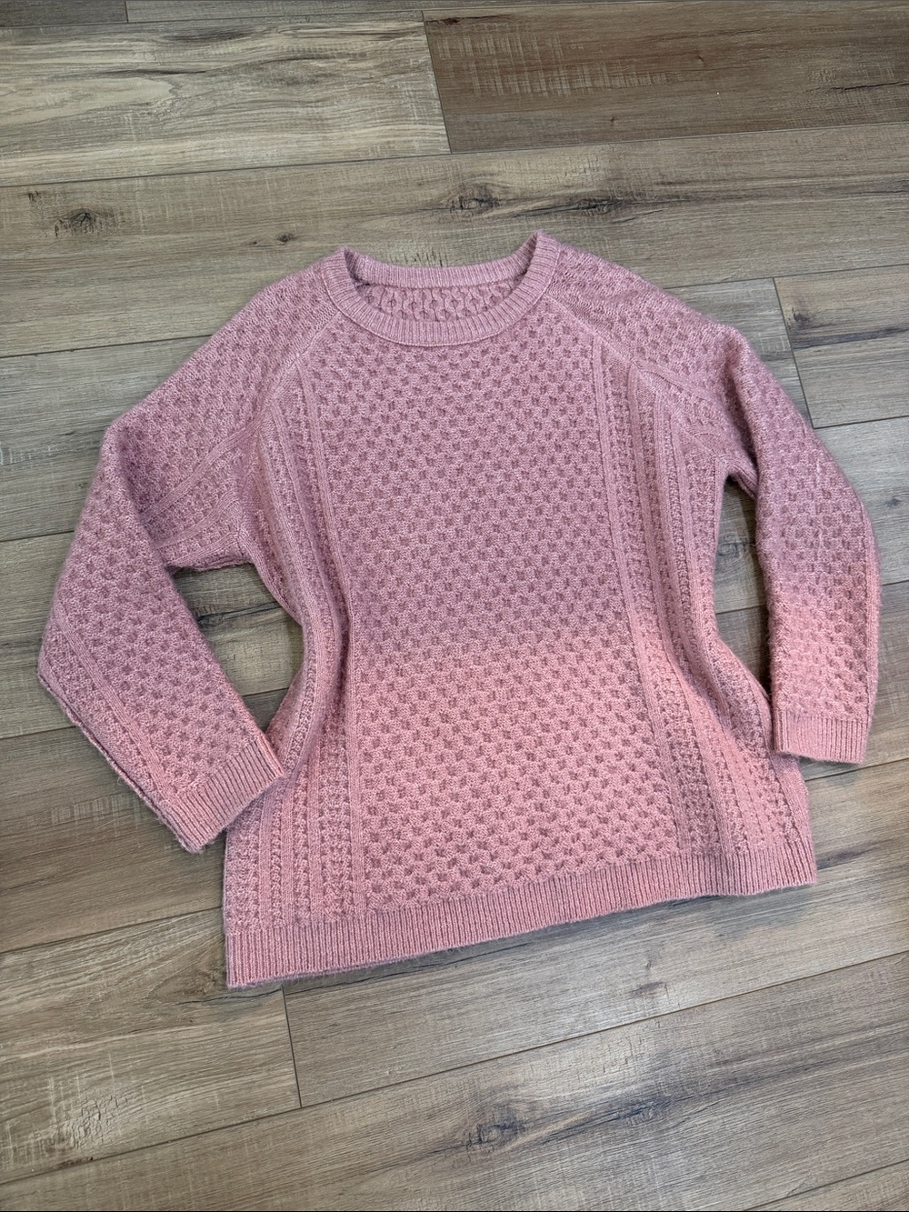 Women's Textured Crewneck Sweater - Dusty Pink